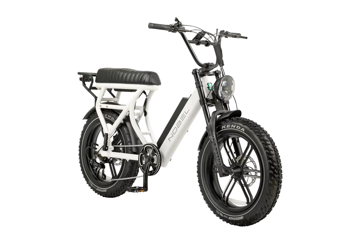 Afbeelding van een Nobel doorstap frame fatbikes, uitgevoerd in wit 