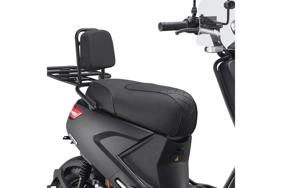 Afbeelding van een IVA E-GO S4 Special Zadel Zwart motor vehicle seating.